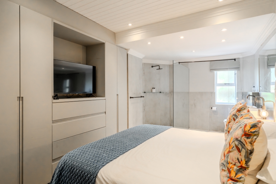 3 Bedroom Property for Sale in Camps Bay Western Cape